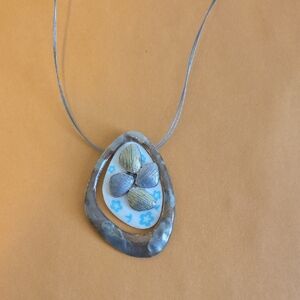 Elegant Silver and Gold Pendant Necklace